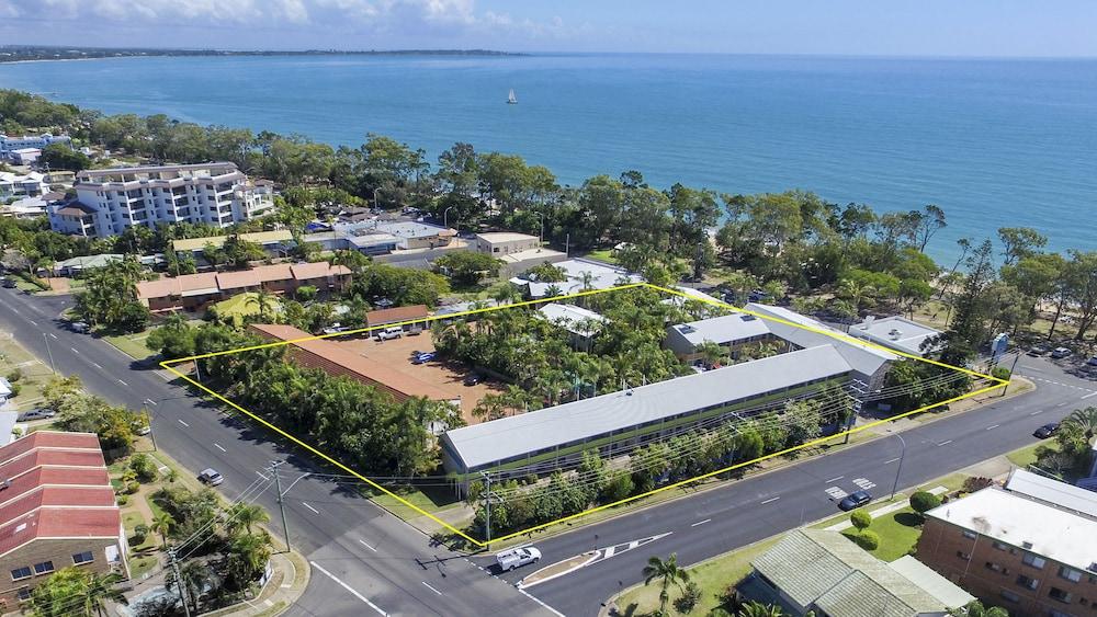 The Beach Motel Hervey Bay Buitenkant foto